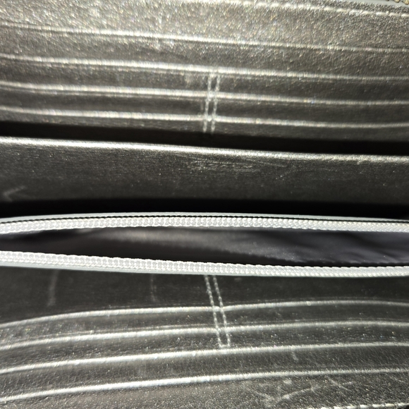 Coach Madison Accordian Zip Around Wallet Metallic - Picture 5 of 5